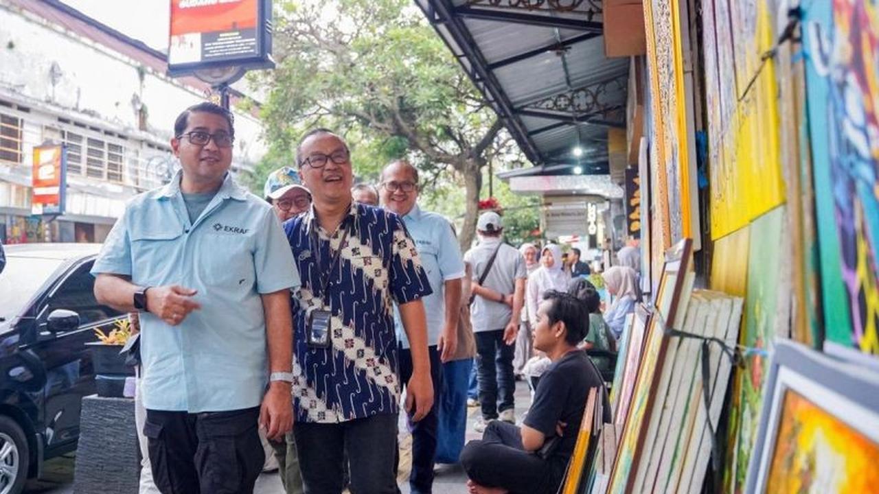 Penguatan Ekraf Bandung: Menteri Ekonomi Kreatif Tinjau Cihapit dan Braga