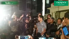 Ratusan warga Indonesia hadir dalam acara Meet and Greet bersama Rio Haryanto yang digelar di Kantor Konsulat Jenderal Republik Indonesia di Melbourne, Australia, Rabu (16/3/2016). (Bola.com/Yus Mei Sawitri)