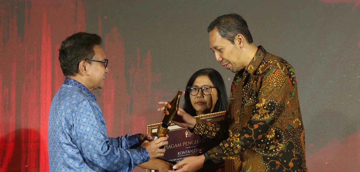 FOTO: Liputan6.com Sabet Penghargaan Media Online Terproduktif dari OJK