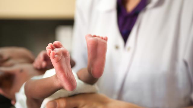 Ilustrasi bayi terkena penyakit langka (iStockphoto)