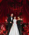 Penyanyi yang akrab disapa Lala itu sukses mencuri perhatian lewat penampilannya yang elegan sekaligus dramatis saat membawakan lagu di malam resepsi. [@lalamarionmj].