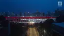 Lampu LED yang menghiasi Stadion GBK, Senayan, Jakarta, Rabu (10/1). Direktur Pembangunan dan Pengembangan Usaha PPKGBK Gatot Tetuko menyatakan kurang lebih ada sekitar 640 lampu LED yang menerangi stadion ini. (Liputan6.com/Arya Manggala)