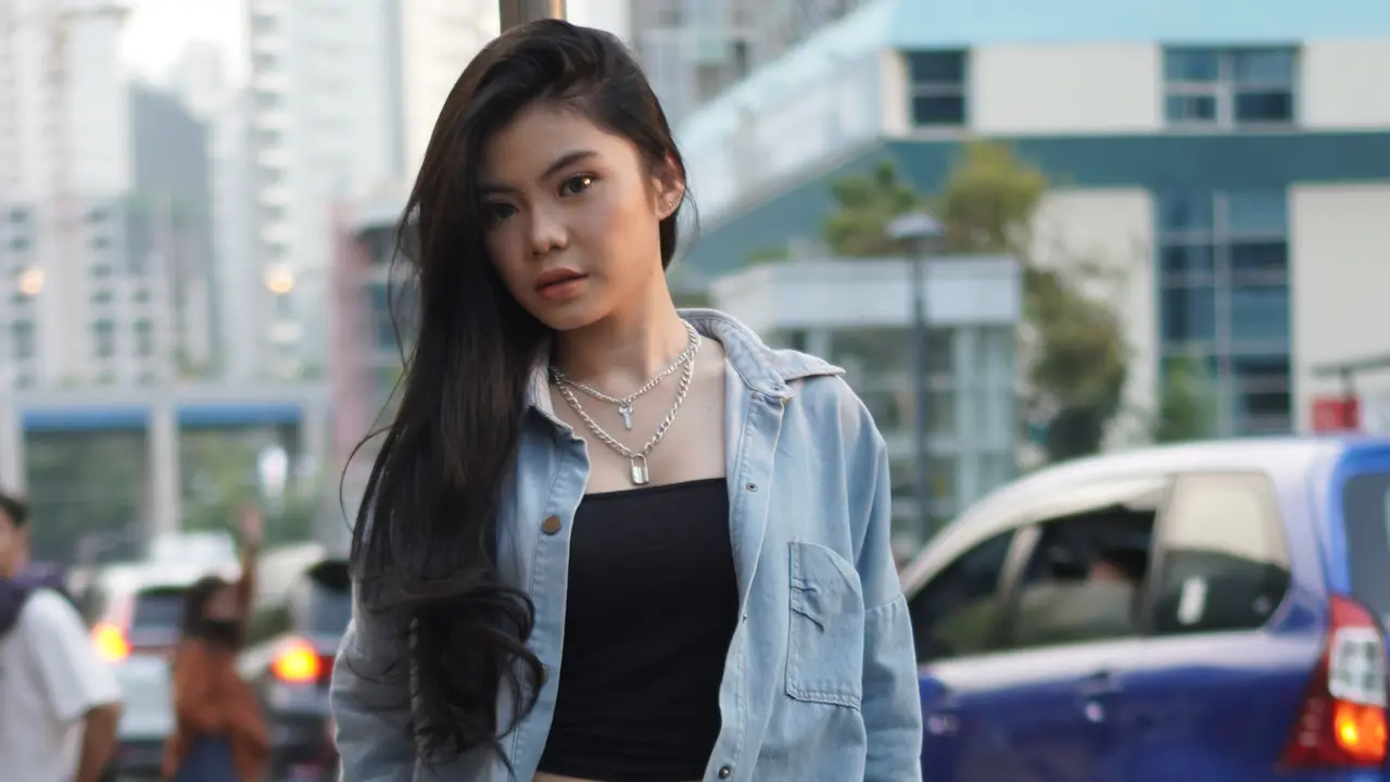 Artis penyanyi Baby Zella membuat lagu Sudirman Citayam yang didedikasikan untuk Jeje.