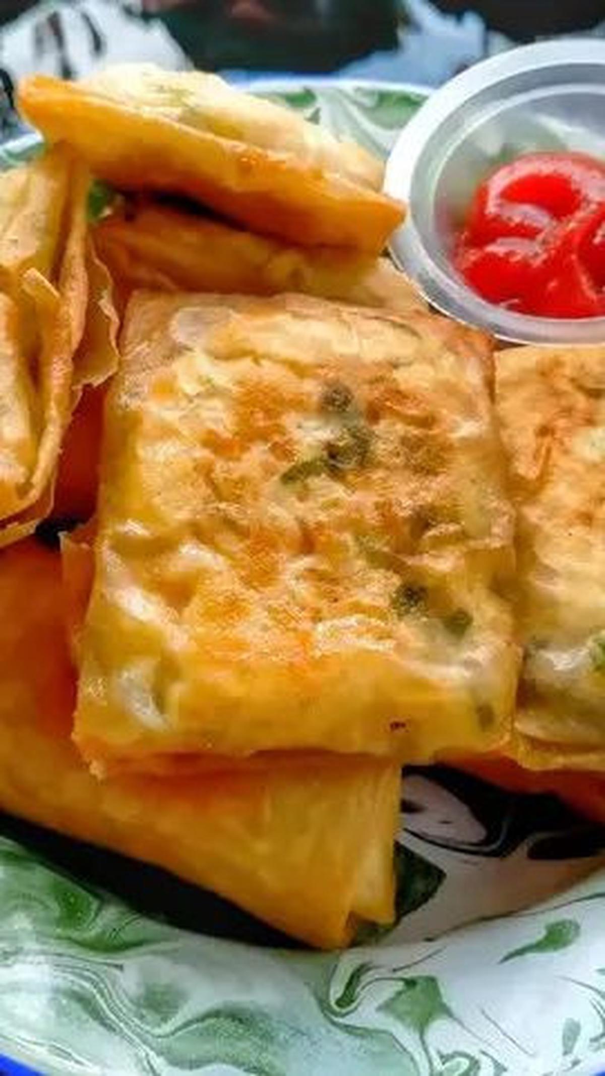 5. Martabak Tahu Kulit Lumpia