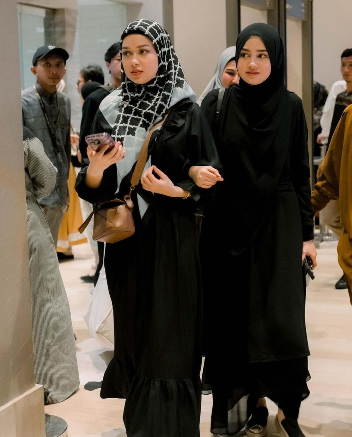 Rebecca dan Syifa Hadju