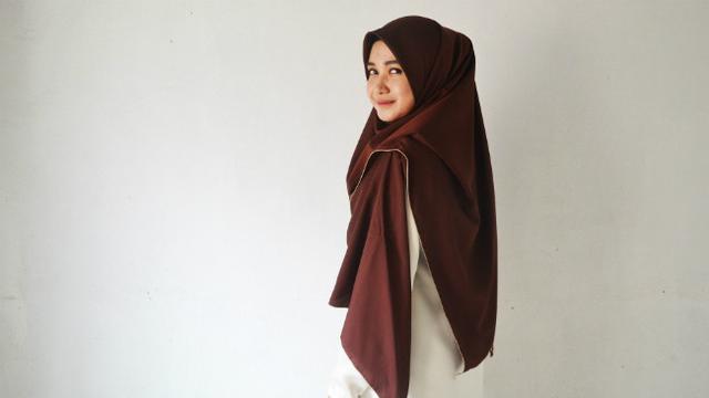 Ilustrasi perempuan muslim, Islami