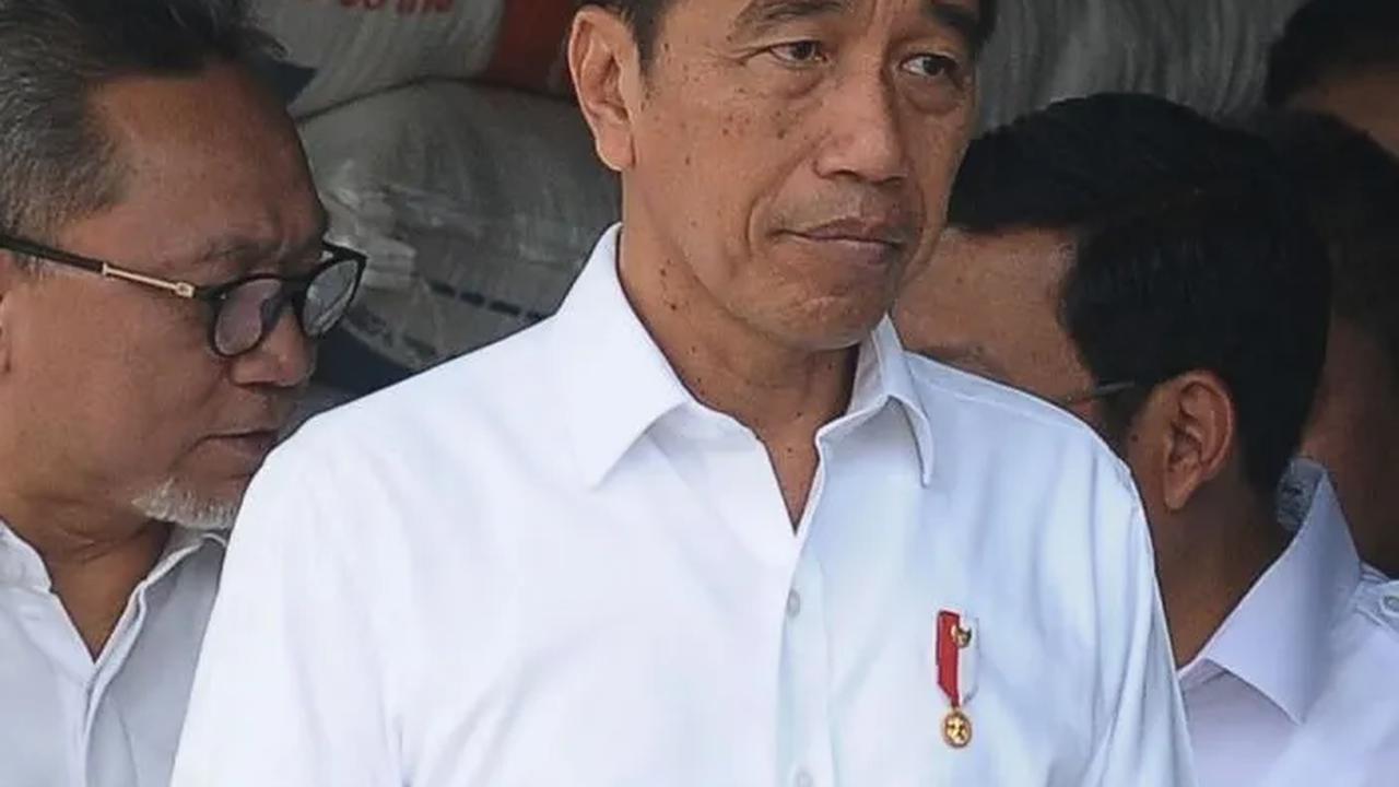 VIDEO: Jokowi Tegas soal Gempuran Tiktok Shop Itu Sosial Media Bukan Ekonomi Media!
