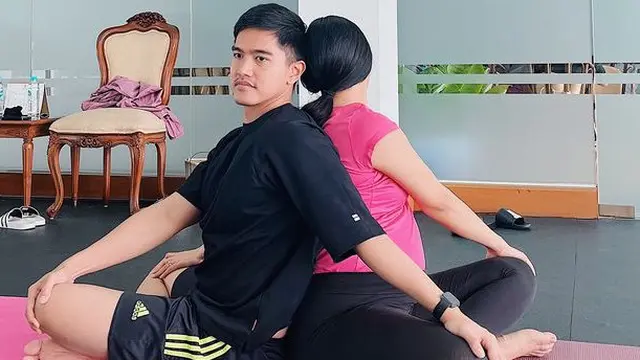 Erina Gudono Lakukan Prenatal Yoga. [@jamilatus.sadiyah]