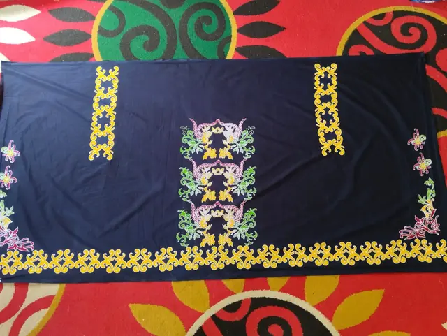 Wastra karya Lubung Batik 2M.