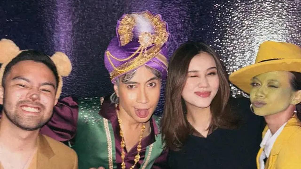 Gaya Totalitas Genk Aries Yuki Kato, Bunga Citra Lestari, Vidi Aldiano, dan Ranggaz Laksmana di Pesta Ulang Tahun Bertema TV Show 90an