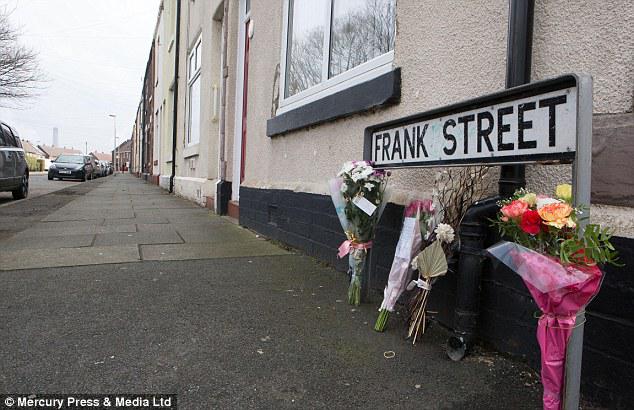 jalan dekat rumah dimana penyerangan terhadap Alison terjadi | Photo: Copyright dailymail.co.uk