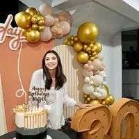 "Tapi mumpung pas hari ulang tahun di lokasi shooting,I wanted to celebrate with everyone!" ujarnya.