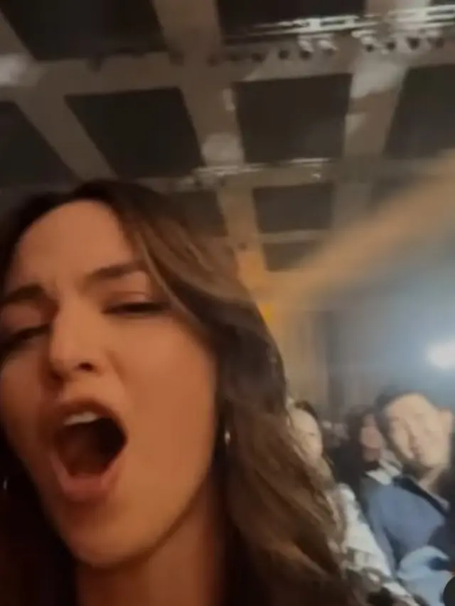 Nia Ramadhani dan Ardi Bakrie nonton konser MLTR (Instagram/ramadhaniabakrie)