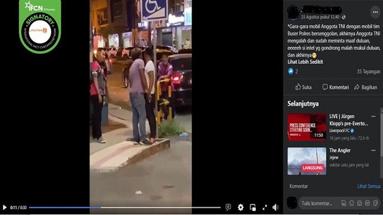 Gambar Tangkapan Layar Video yang Diklaim Perkelahian Anggota Polri dan TNI (sumber: Facebook).