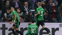 Selebrasi Cristian Volpato (kiri) di laga Sassuolo vs Fiorentina di pekan ke-14 Serie A 2025/2026 di Mapei Stadium, Sabtu (06/12/2025). (Gianni Santandrea/LaPresse via AP)