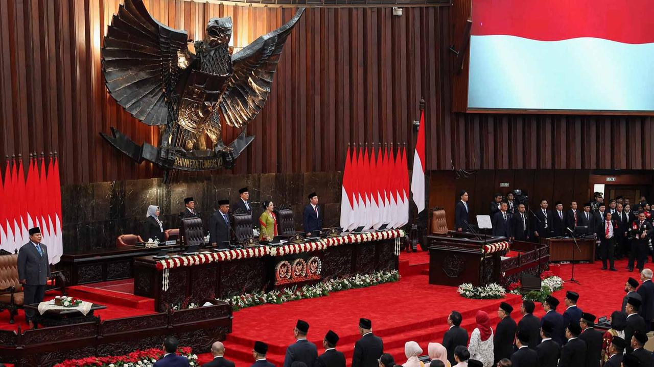 VIDEO: Wajah Serius Prabowo dan Gibran Dengar Ketua MPR Muzani Pidato