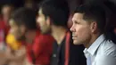 7. Diego Simeone – Pria berusia 49 tahun ini pernah memperkuat tim besar Serie A seperti Lazio dan Inter Milan. Saat ini Ia melatih Atletico Madrid dan berhasil meraih trofi La Liga hingga Piala Liga Europa. (AP/Andreas Gebert)