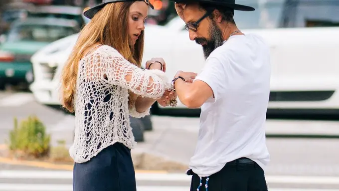 Ilustrasi Relationship