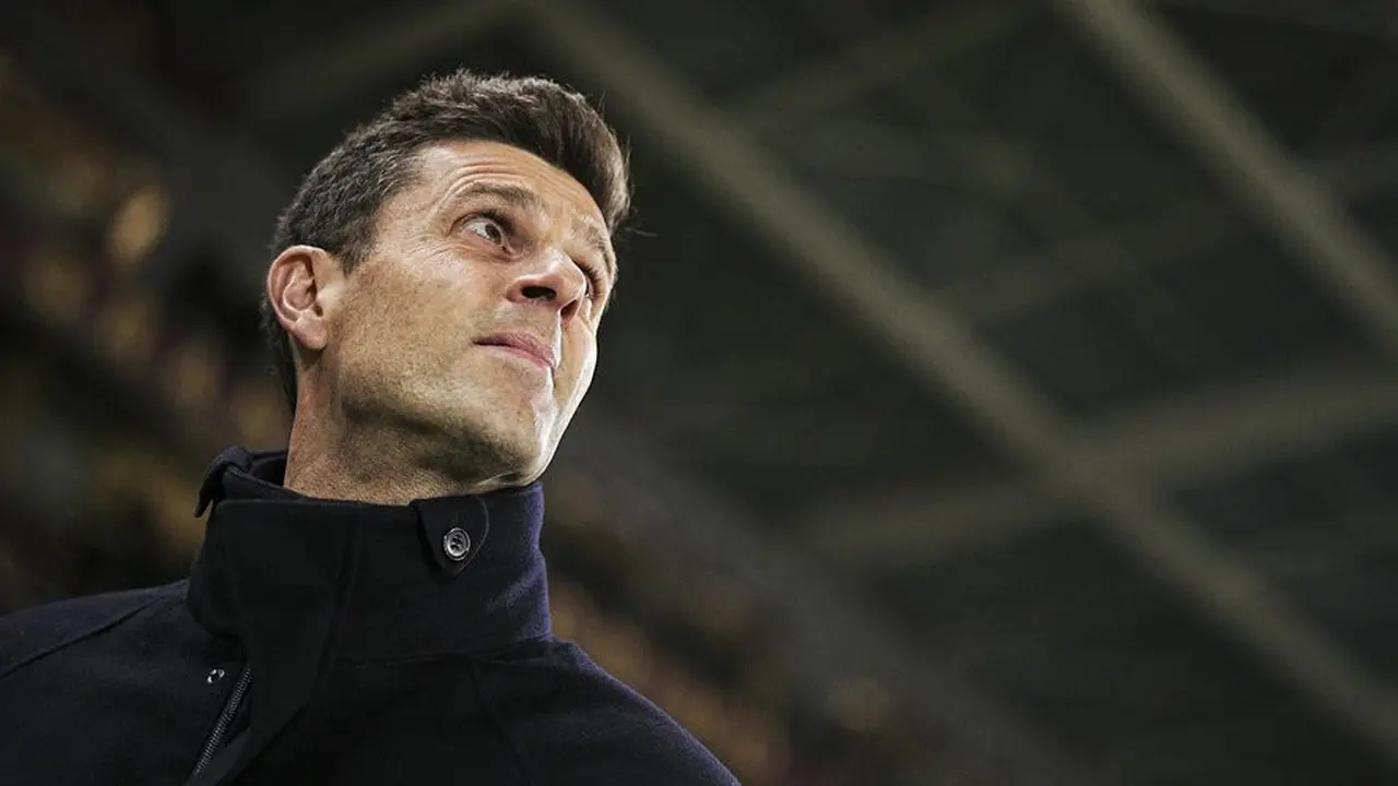 Pelatih Juventus Thiago Motta di laga melawan Torino, 11 Januari 2025 lalu. (c) Marco Alpozzi/Lapresse via AP