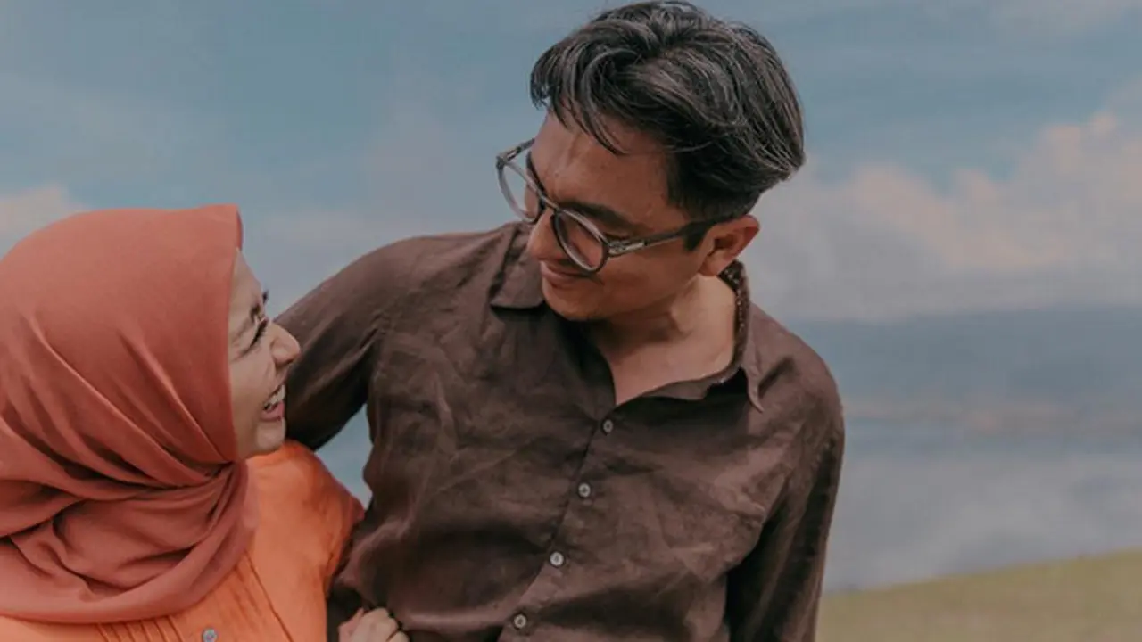 [Bintang] Laudya Cynthia Bella dan Engku Emran