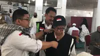 Kakek Raisan saat bertemu petugas haji Indonesia. (Liputan6.com/Taufiqurrohman)