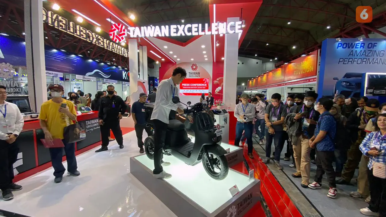 Pameran suku cadang otomotif terbesar