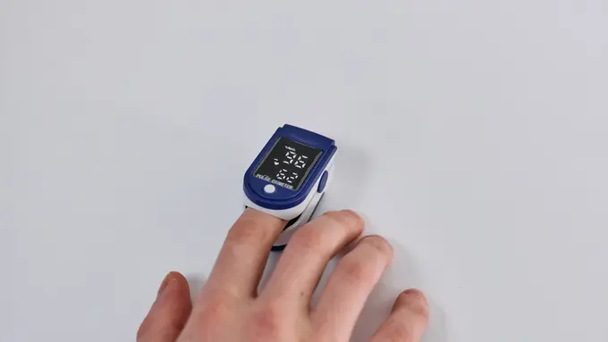 Ilustrasi oximeter oxymeter saturasi oksigen