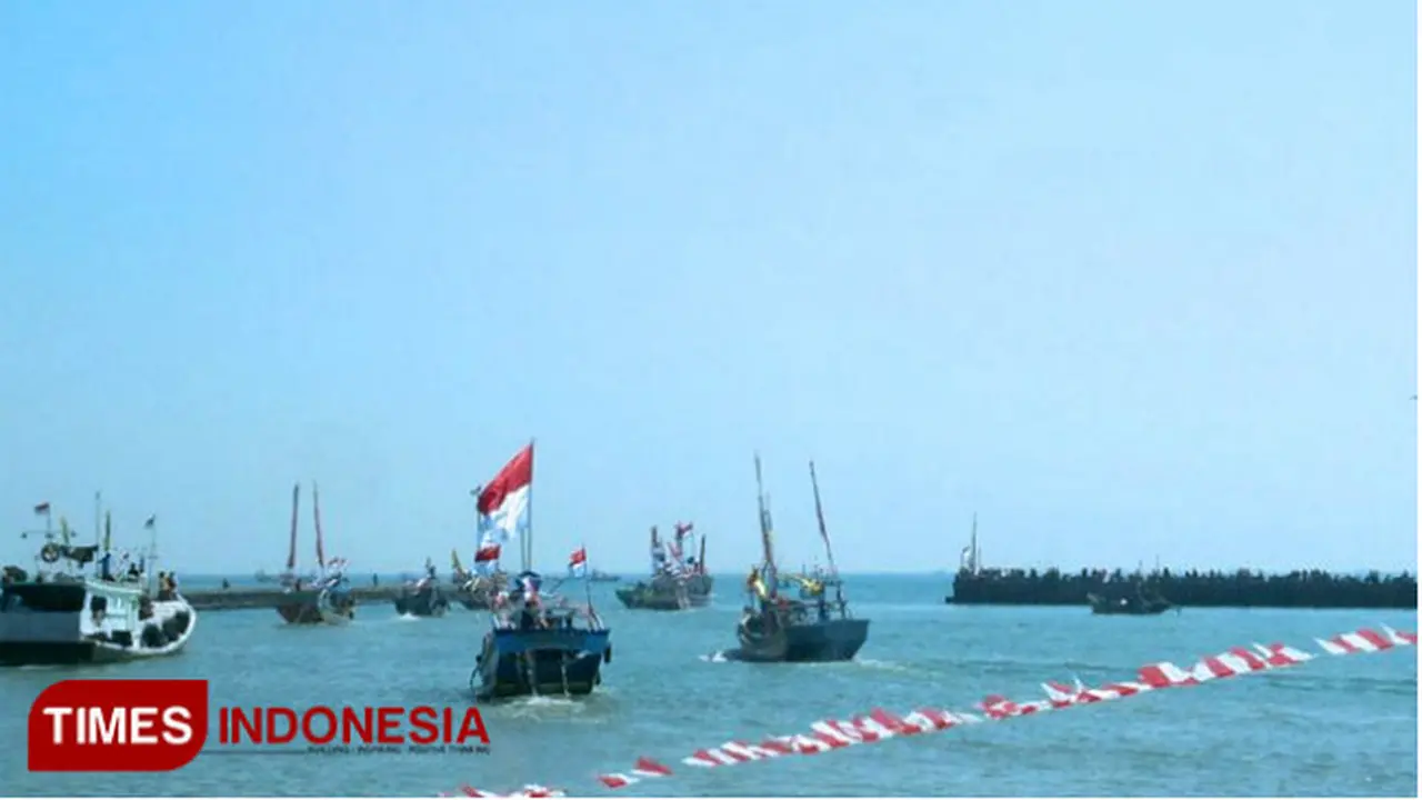 Air Sungai Gatal dan Bau, Fesitival Perahu Hias di Bangorejo Terancam Gagal