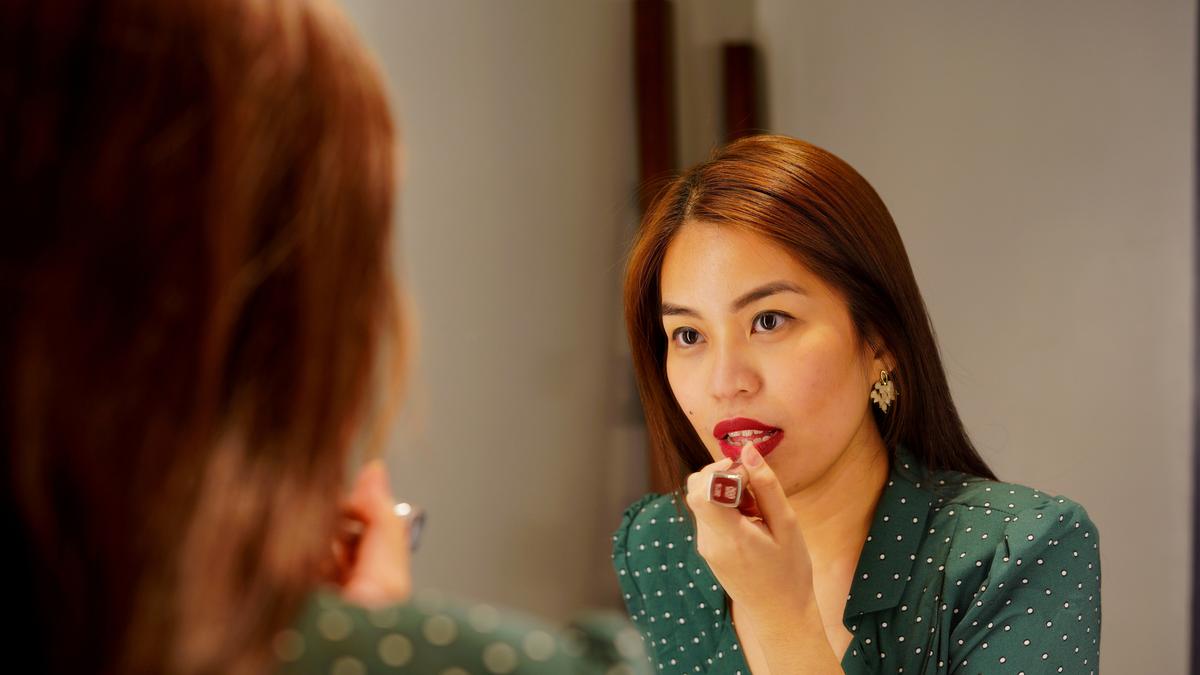 Rahasia Lipstik Day to Night untuk Kulit Sawo Matang: Tampil Fresh dan Elegan!