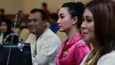 Pedangdut Zaskia Gotik mengikuti acara Sosialisasi 4 Pilar digelar Komisi III DPR/MPR, di gedung Nusantra V, Senayan, Jakarta, Kamis (7/4/2016).
