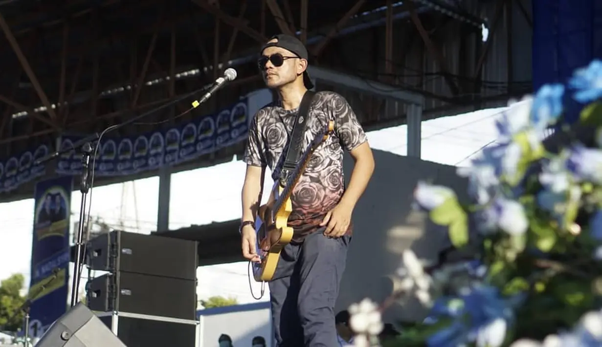 (Instagram/hermanseventeen)