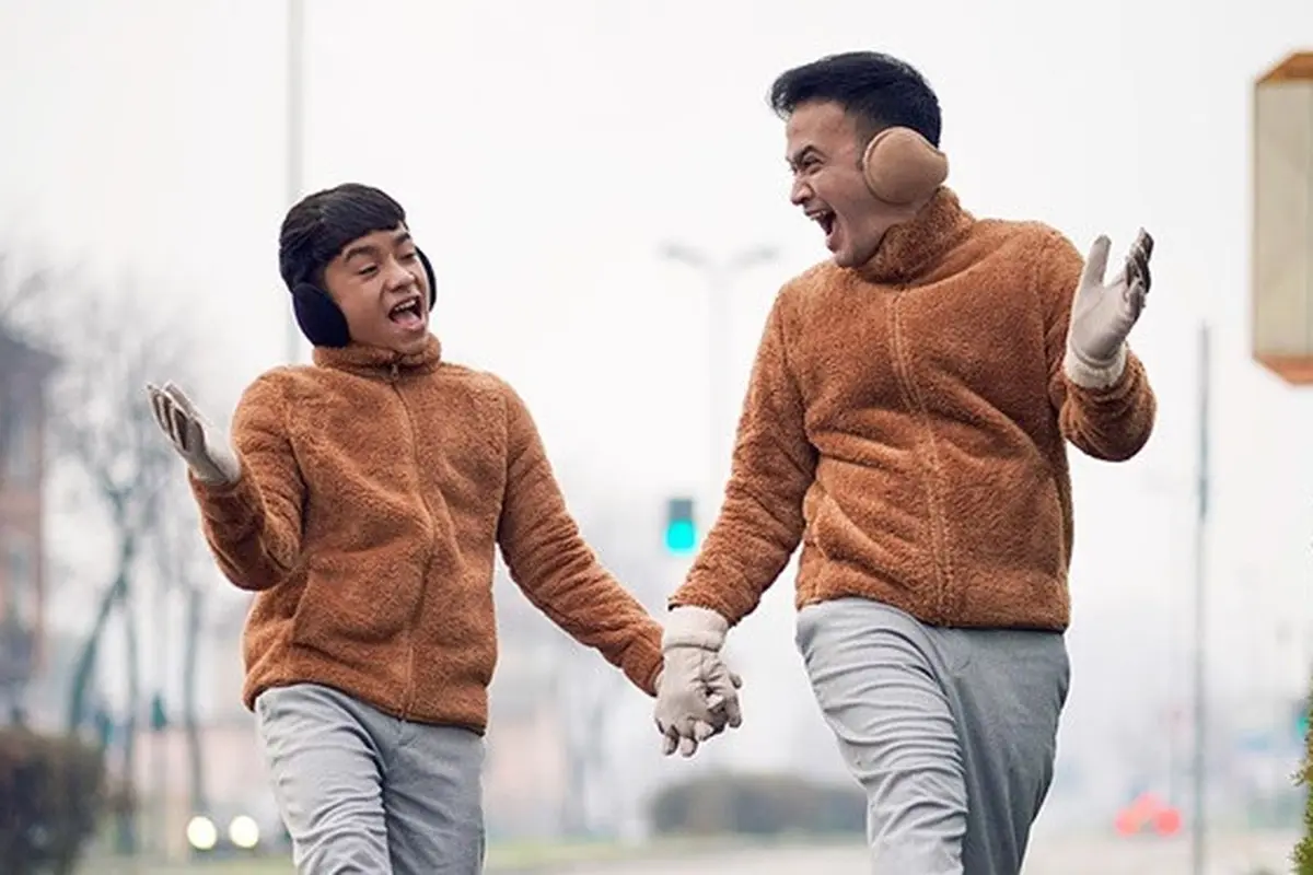 6 Potret Betrand Peto dan Ruben Onsu Pakai Baju Couple, Makin Mirip