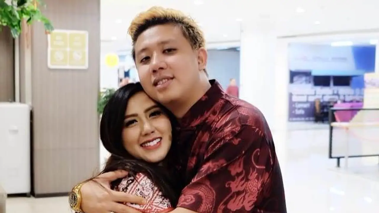 Rey Utami