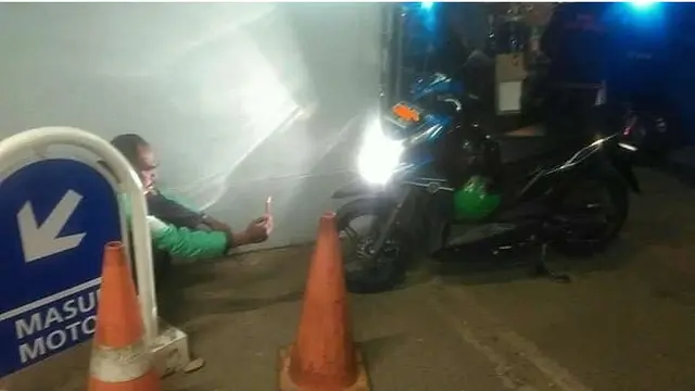 Potret Driver Ojek Online Kelewat Narsis Ini Bikin Cengar Cengir