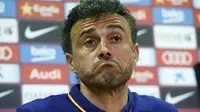 Pelatih Barcelona, Luis Enrique, menilai Real Madrid terlalu cepat menyerah pada laga El Clasico yang berlangsung di Estadio Santiago Bernabeu, Minggu (22/11/2015) dini hari WIB. (Reuters/Juan Medina)