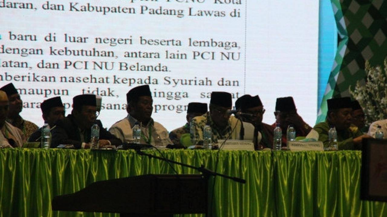 Said Aqil Siroj bacakan laporan pertanggungjawaban PBNU 2010-2015