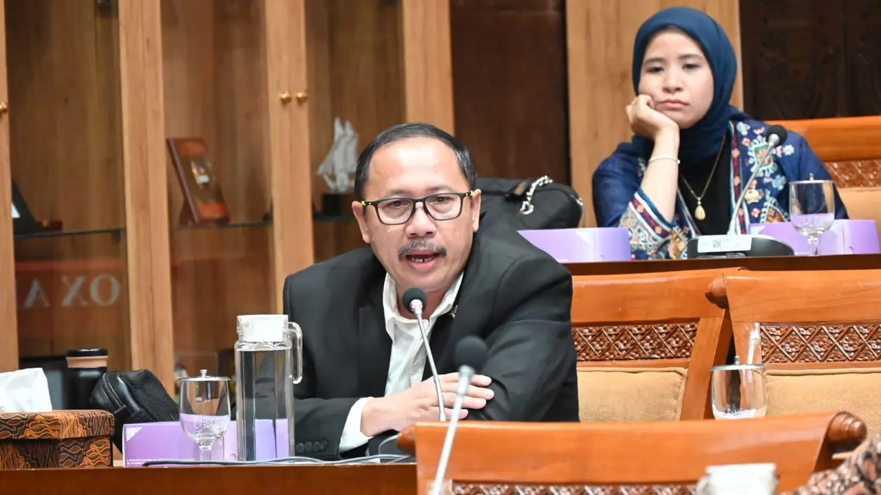 Anggota Komisi X DPR HM Nur Purnamasidia