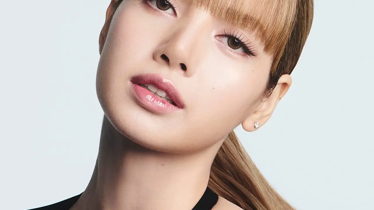 Bersanding dengan Anne Hathaway, Lisa BLACKPINK Resmi Jadi Global Brand Ambassador Shiseido