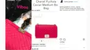 Seperti tas kecil berwarna pink yang bermerk Chanel Fuchsia Caviar Medium Bo Bag ini harganya $6425 atau setara dengan 85,905,513 IDR. Lucu banget ya warna pinknya, cocok dengan karakter girly Bella. (Instagram/_irishbella_)
