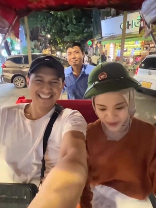 7 Potret Bulan Madu Chand Kelvin dan Dea Sahirah di Vietnam, Romantis Naik Becak