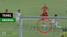 Berita video momen Maman Abdurrahman melakukan tekel yang berani dan krusial yang membuat Persija Jakarta tidak kebobolan saat menghadapi Borneo FC dalam lanjutan Gojek Liga 1 2018 bersama Bukalapak, Selasa (12/9/2018).