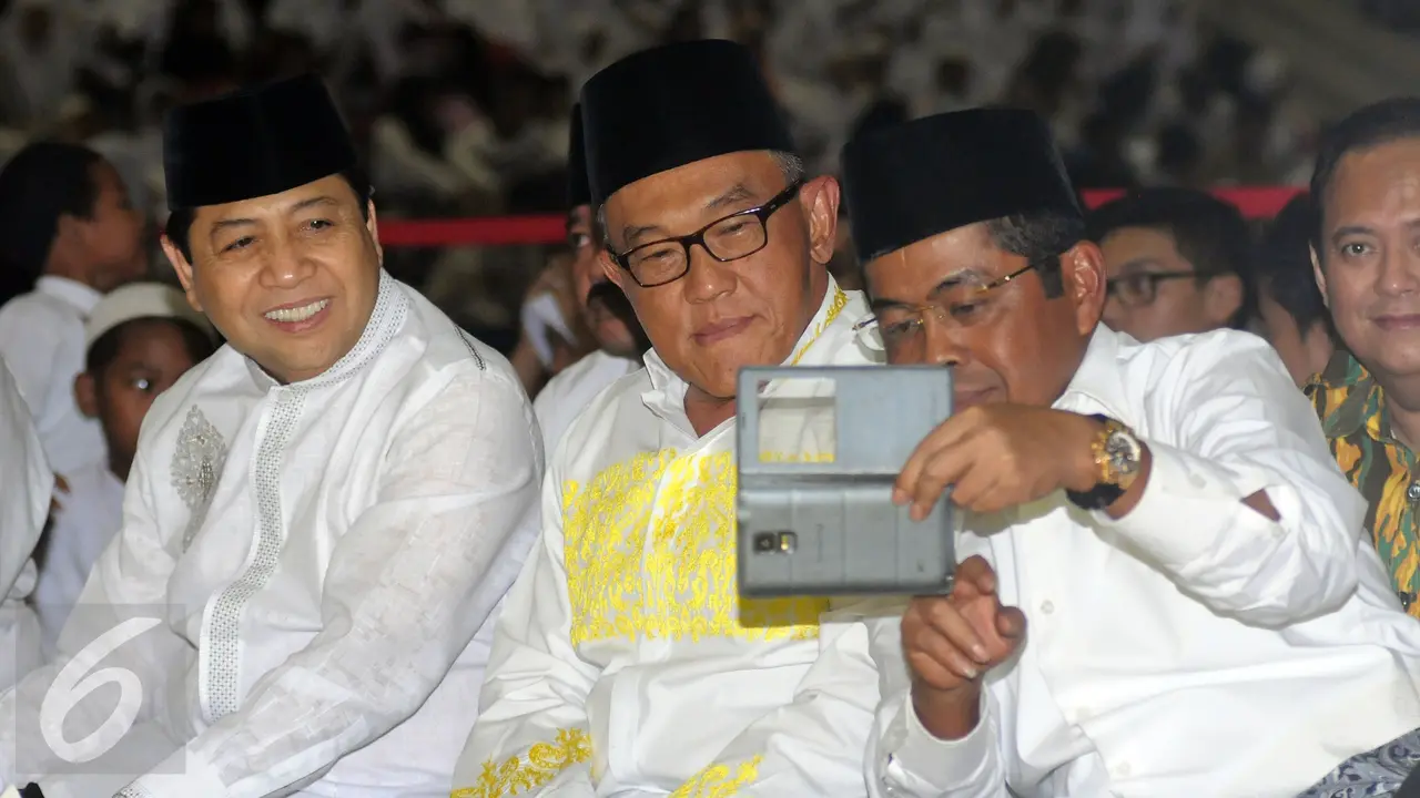 20160618-Bersama Anak Yatim Piatu, Partai Golkar Pecahkan Rekor Buka Puasa Bersama-Jakarta