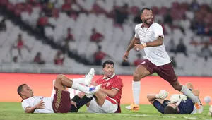 Meski Sudah Uzur, Legenda Manchester United dan Arsenal Tetap Tampil Kompetitif di GBK