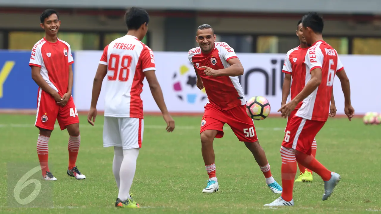 Persija Siap Lakoni Laga Lawan Madura United-Bekasi- Helmi Fithriansyah-20170503