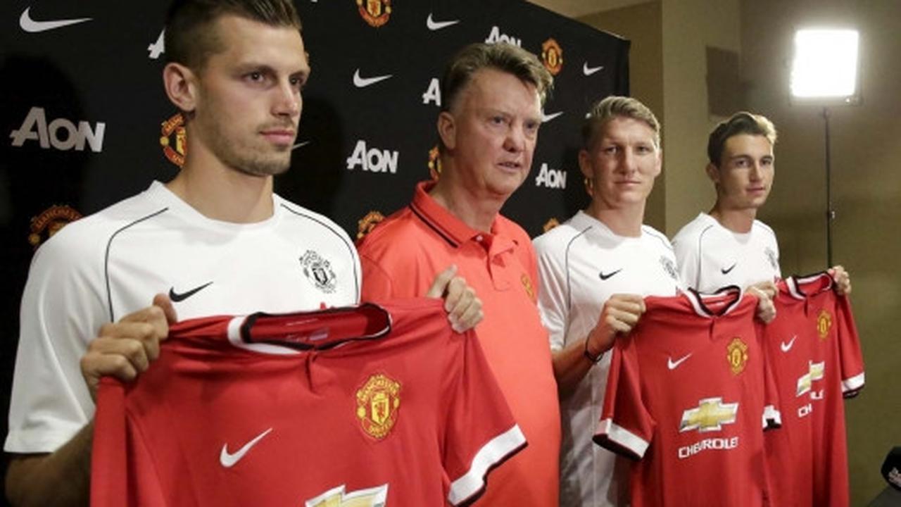 Manchester United perkenalkan gelandang baru Bastian Schweinsteiger
