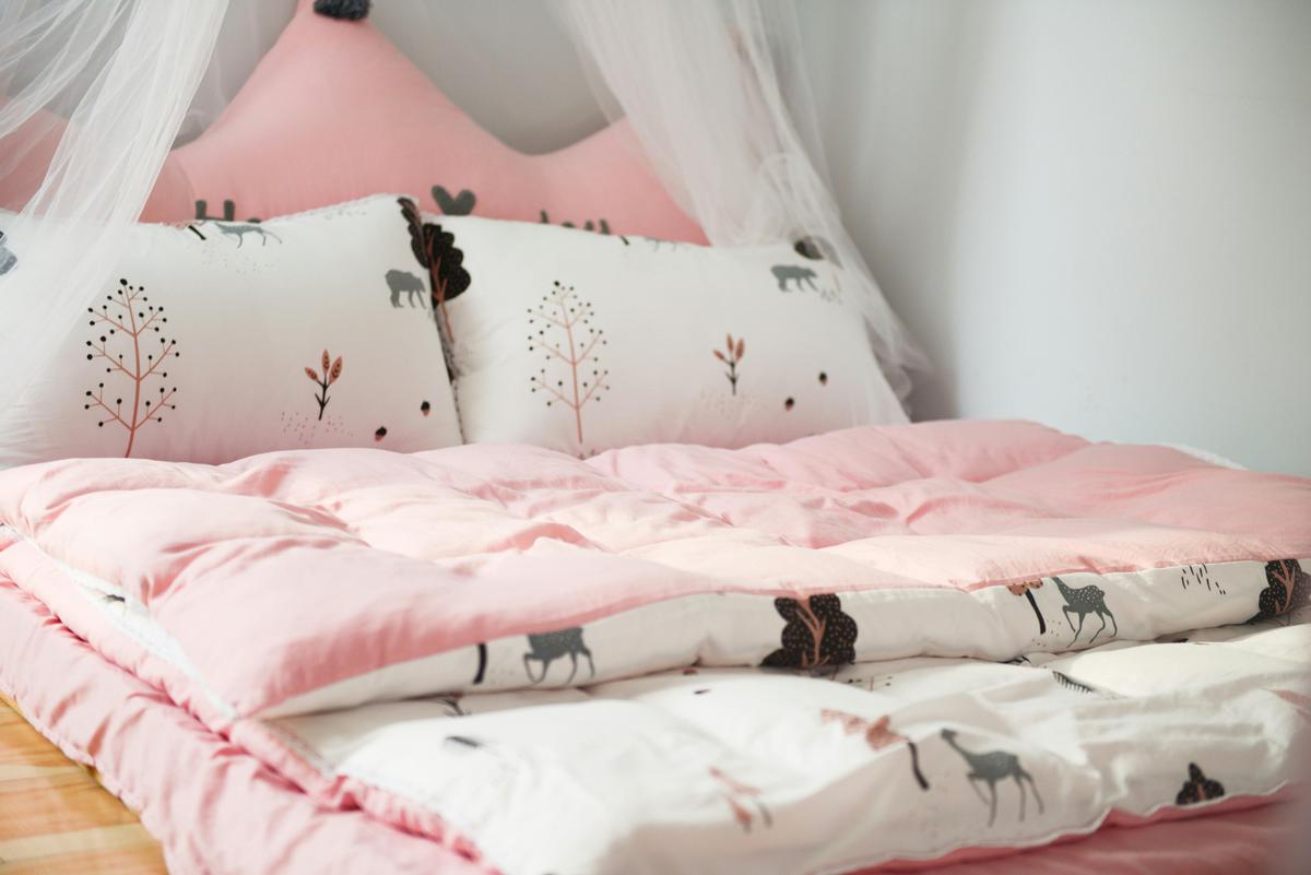 Bantal Sprei dan Selimut