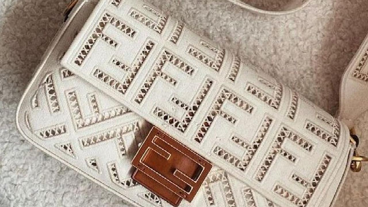 18. Baguette Bag