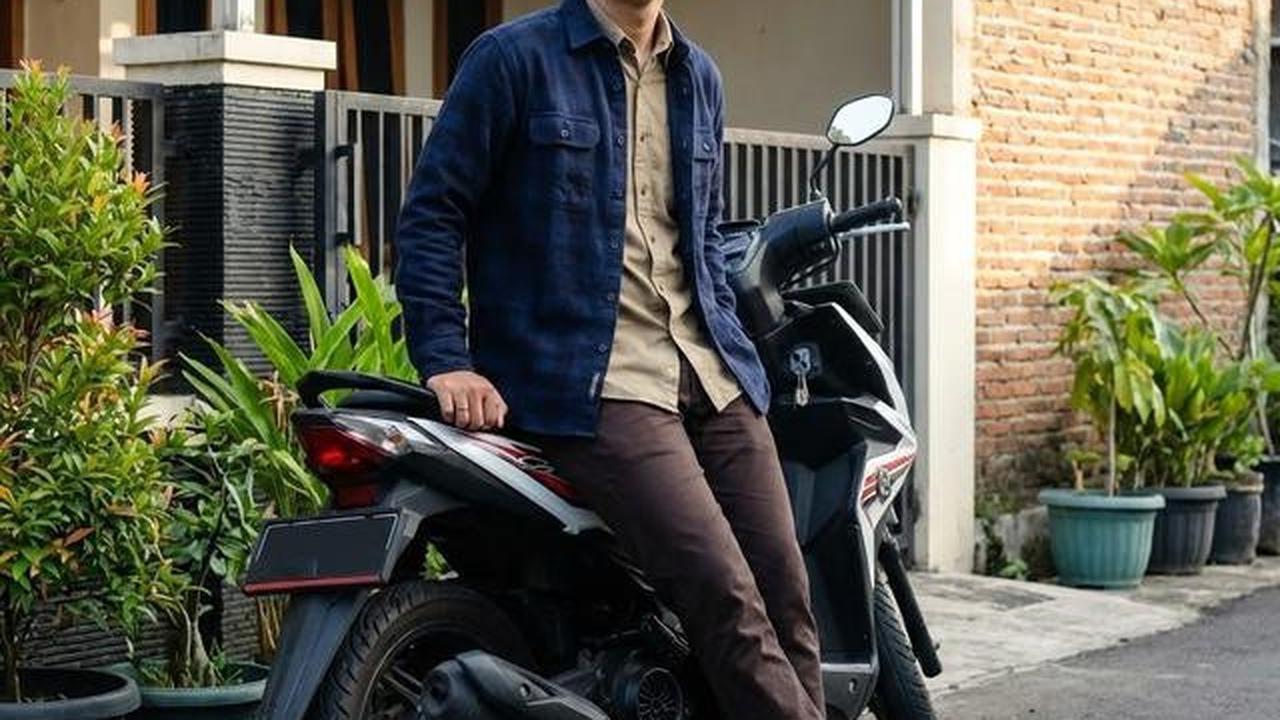 7 Outfit Kantor yang Tetap Rapi Meski Naik Motor, Tampil Profesional Tanpa Ribet di Perjalanan