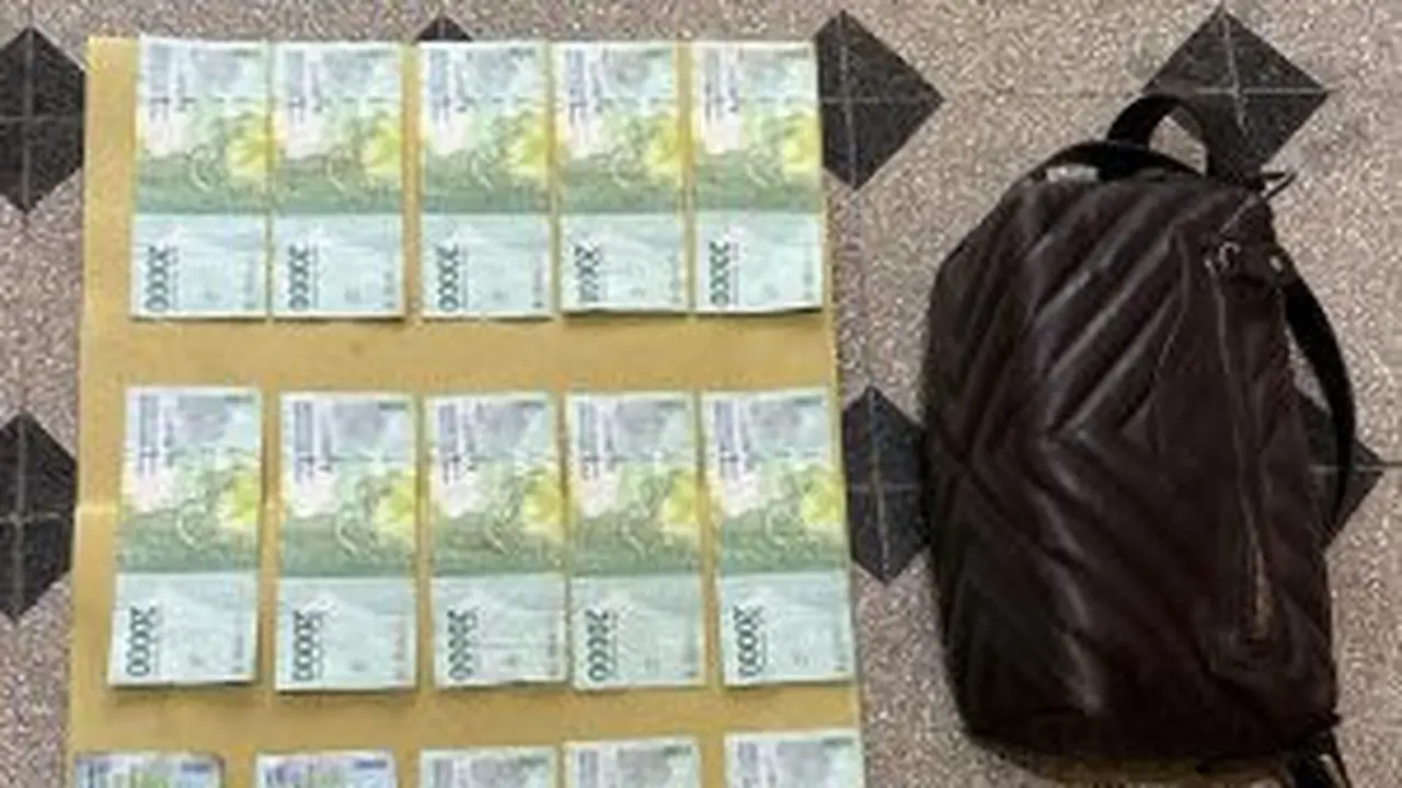 Barang bukti uang palsu pecahan Rp20 ribu dan Rp50 ribu berhasil disita dari tangan pelaku (Istimewa)
