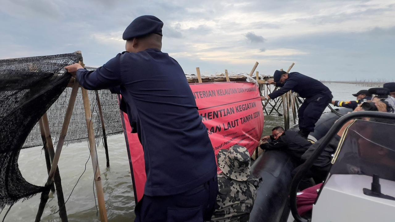 Penampakan Terkini Pagar Laut Misterius di Tangerang